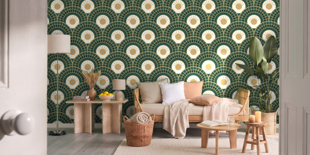 Papier peint Éventails Art déco – Émeraude et or dans un salon vu par la porte
