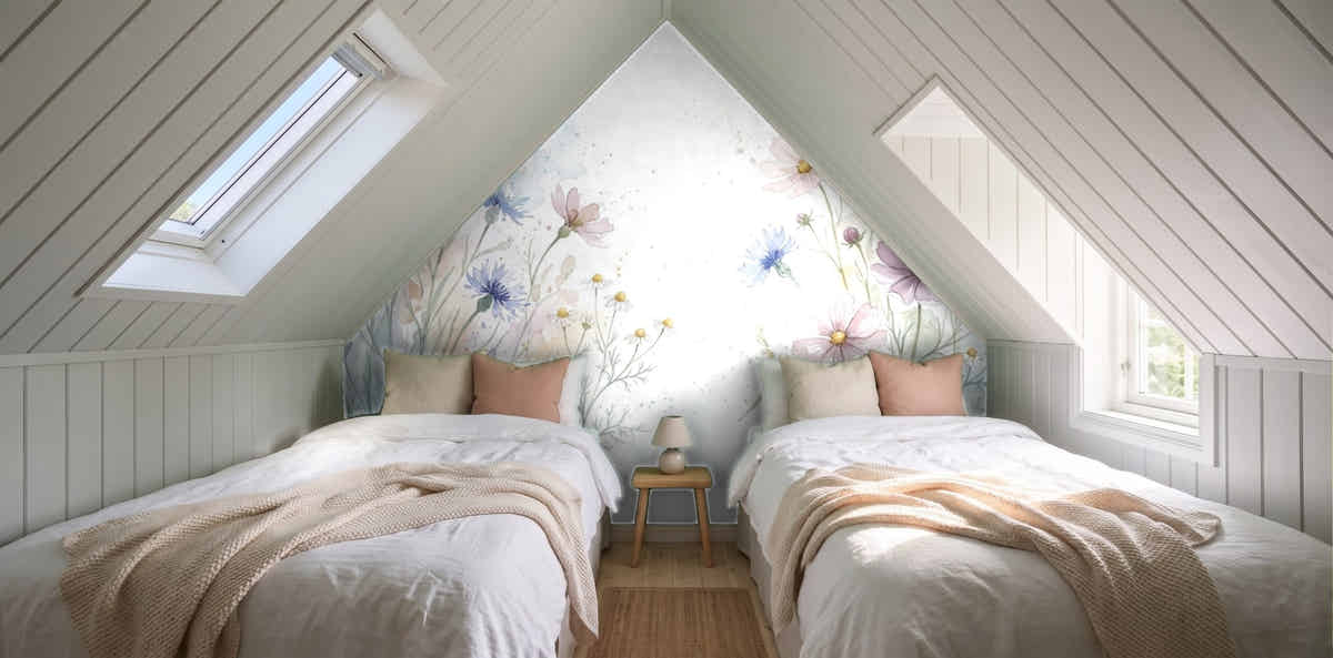 Papier peint Prairie aquarelle – Bleu tendre dans une chambre sous les toits