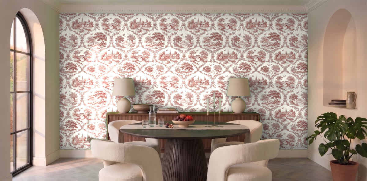 Papier peint Toile de Jouy – Rouge brique dans une salle à manger